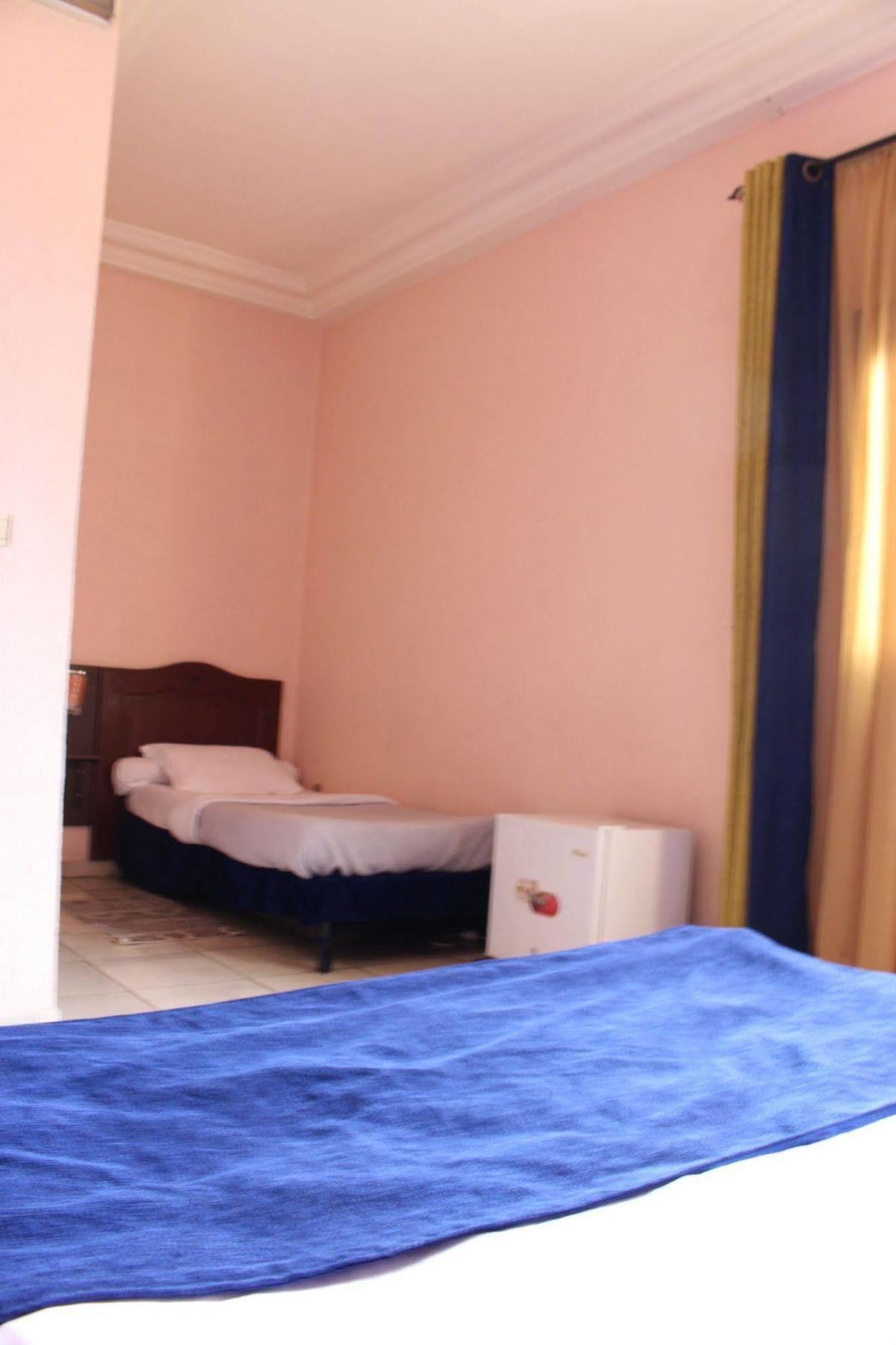 Prestige Hotel Yaounde Exterior photo